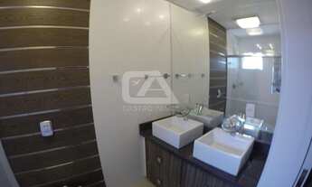 Imagem 7: Sobrado para Venda em Camboriú, Centro, 3 dormitórios, 1 suíte, 2 banheiros