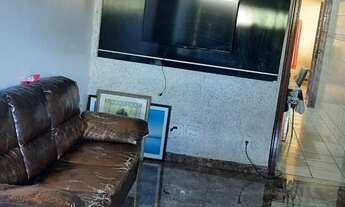 Imagem 3: Casa para Venda em Araras, Parque Dom Pedro, 2 dormitórios, 3 banheiros, 2 vagas