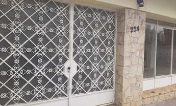 Imagem 2: CASA COMERCIAL- ÁREA UTIL 293 - GARAGEM P/ 3 CARROS- CAMBUÍ