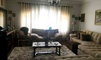 Imagem: Sobrado de 300m² à Venda com 5 Dormitórios