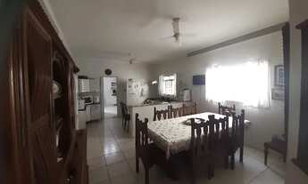 Imagem 4: Casa ampla, aceita troca por casa menor