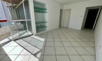 Imagem 3: Oportunidade de 2/4 com suíte e varanda + área de serviço, podendo ser 3/4 totais