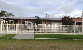 Imagem 2: Excelente Casa de Esquina com Piscina