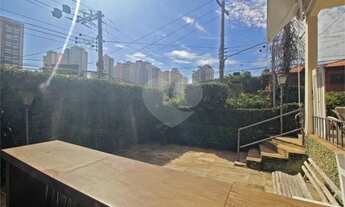 Imagem 7: Sobrado de esquina com 4 suítes e edícula independente no Campo Belo, 450m2