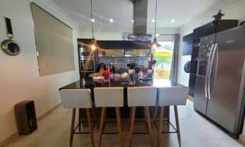 Imagem 4: Casa para venda tem 422 metros quadrados com 4 quartos em Riviera - Bertioga - São Paulo