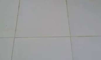 Imagem 3: Alugo kitinet na penha com 2 ambientes 800 reais não paga água e nem luz longe de favela