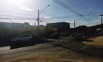 Imagem 2: IMÓVEL COMERCIAL CONTENDO SALA COMERCIAL E MAS 2 RESIDÊNCIAS LOCALIZADO PRÓX AO TERMINAL D