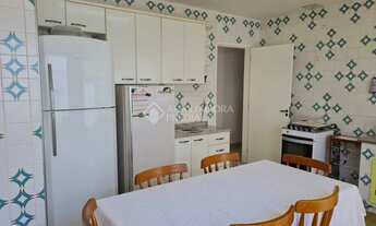 Imagem 7: Casa para venda possui 188 metros quadrados com 3 quartos em Jardim Itu - Porto Alegre - R