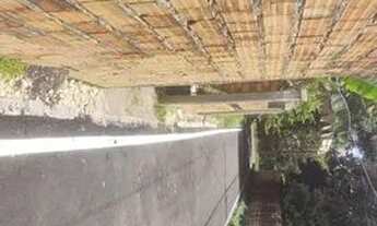 Imagem: Terreno com construção