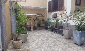 Imagem 9: Open House vende casa linear, 2 quartos no Fonseca, com anexo tipo apto e 2 vagas de gara