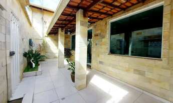 Imagem: Casa com 4 dormitórios à venda em Contagem