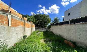 Imagem 4: Excelente terreno murado pronto para construir