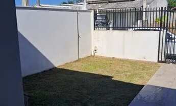 Imagem 2: Casa para aluguel anual com 2 quartos mobiliada