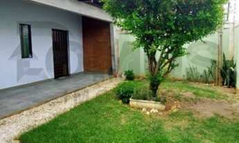 Imagem 2: Casa para Venda em Aracaju, Coroa do Meio, 3 dormitórios, 1 suíte, 2 banheiros, 2 vagas