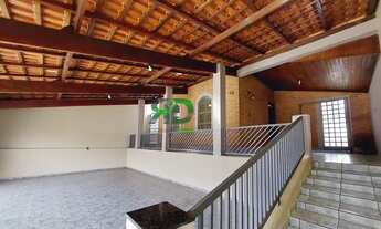 Imagem: Casa para aluguel com 3 quartos em Vila