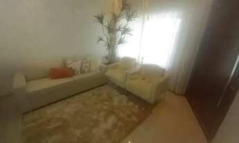 Imagem 4: Casa mobiliada com piscina em condomínio fechado na rua 10 com negociação facilitada