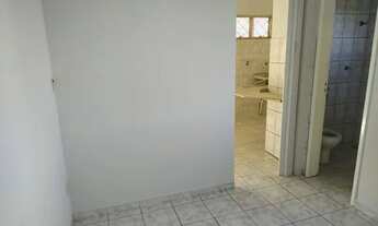 Imagem 3: Kitnet/conjugado para aluguel possui 29 metros quadrados com 1 quarto