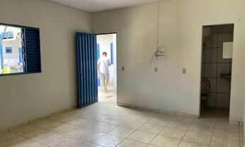 Imagem 2: Alugo Kitnet 1/4 com banheiro - Aureny IV