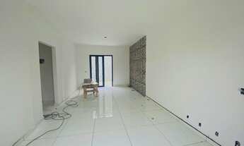 Imagem 2: CASA A VENDA NO BAIRRO DO BOTUJURU - MOGI DAS CRUZES ÁREA DO TERRENO: 125 M² ÁREA CONSTRU