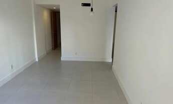 Imagem: Excelente imóvel em prédio novo, rua cobiçada