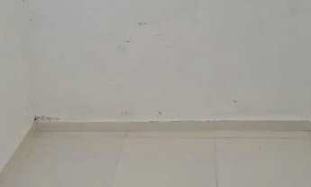 Imagem 7: Alugo kitinet na penha com 2 ambientes 800 reais não paga água e nem luz longe de favela