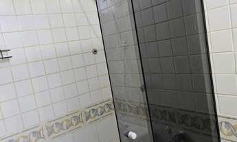 Imagem 7: Quarto e sala Apartamento com 1 dormitório