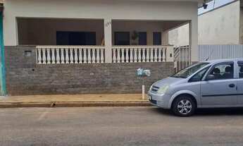 Imagem 2: Casa para venda com 150 metros quadrados com 4 quartos em Centro - Bariri - São Paulo