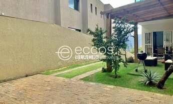 Imagem 2: Casa em condomínio para aluguel, 4 quartos, 2 suítes, 2 vagas, Alphaville Lagoa dos Ingles