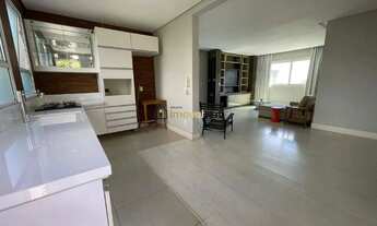 Imagem 3: Casa Espaçosa com Espaço Gourmet, Canil e 6 Vagas no Estoril Terreno de 780m²