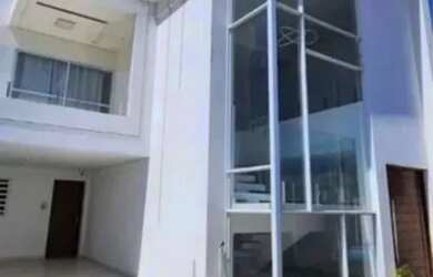 Imagem: Casa Triplex para venda no Portal do Poço