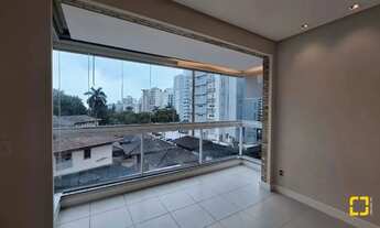 Imagem 5: Apartamento com 2 dorm., sendo 1 suíte, 2 vagas de garagens no Centro de Florianópolis