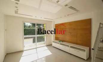 Imagem 3: Casa em Condomínio com 3 Suítes, Varanda e 2 Vagas à Venda na Tijuca!!! Próximo ao Largo d