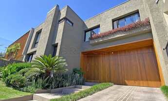 Imagem: Casa de 3 suites e 6 vagas de garagem !!!