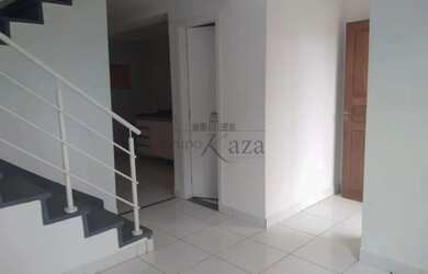 Imagem 3: Oportunidade - Sobrado em Condomínio - Residencial Vila Cambuí - Monte Castelo - 2 Dormitó