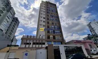 Imagem: Apartamento com 2 dormitórios. Bairro