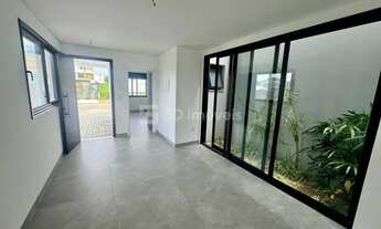 Imagem 2: Casa 3 Dormitórios - Campeche - Florianópolis, SC