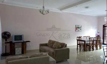 Imagem 2: Casa- Sobrado - Jacareí - Villa Branca - 4 Dormitórios - 190m²