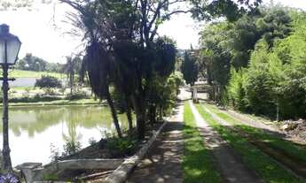 Imagem 2: Chácara Cabreúva Porteira fechada