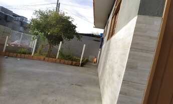 Imagem 2: Alugo casa de 4 dormitórios e demais dependências no compeche