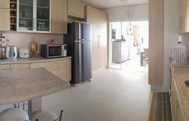 Imagem 3: Casa para Venda em Presidente Prudente, Parque Residencial Damha II, 3 dormitórios, 3 suít