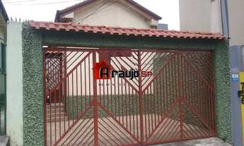 Imagem 2: Casa térrea ampla com entrada lateral e 2 vagas