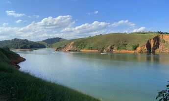 Imagem 2: Quem investe em terra não erra!