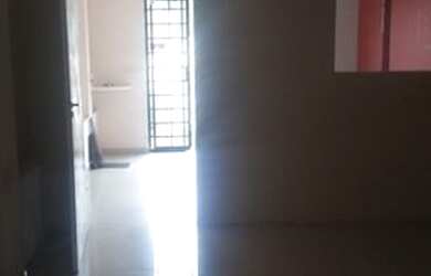 Imagem 4: Loja no umbara Galpão / depósito com aluguel por R$700 /mês