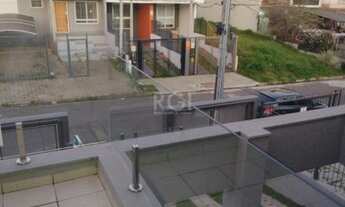 Imagem 7: CASA 03 DORMITÓRIOS, SUÍTE, 02 VAGAS COBERTAS, BAIRRO GUARUJÁ, PORTO ALEGRE, RS