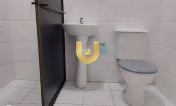 Imagem 2: Casa com piscina e churrasqueira à venda