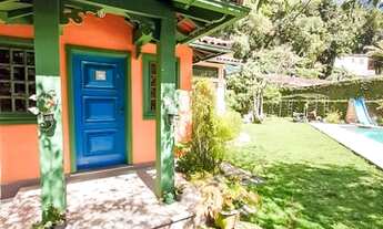 Imagem: Casa próximo ao centro, vizinhança seleta