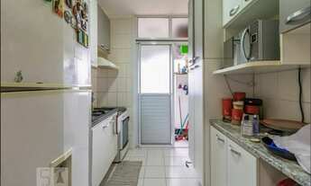 Imagem: Apartamento com 2 dormitórios, varanda