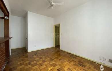 Imagem 3: Apartamento 2 dormitórios com com dois banheiros no bairro Farroupilha