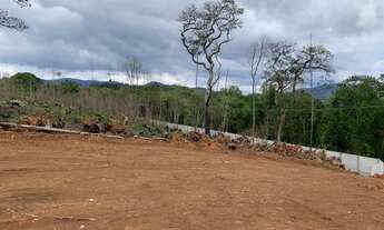 Imagem 5: Terreno proximo de comercios