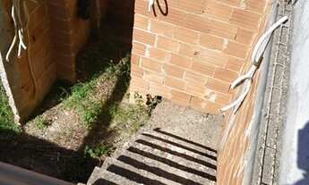 Imagem 6: Terreno com duplex em construção